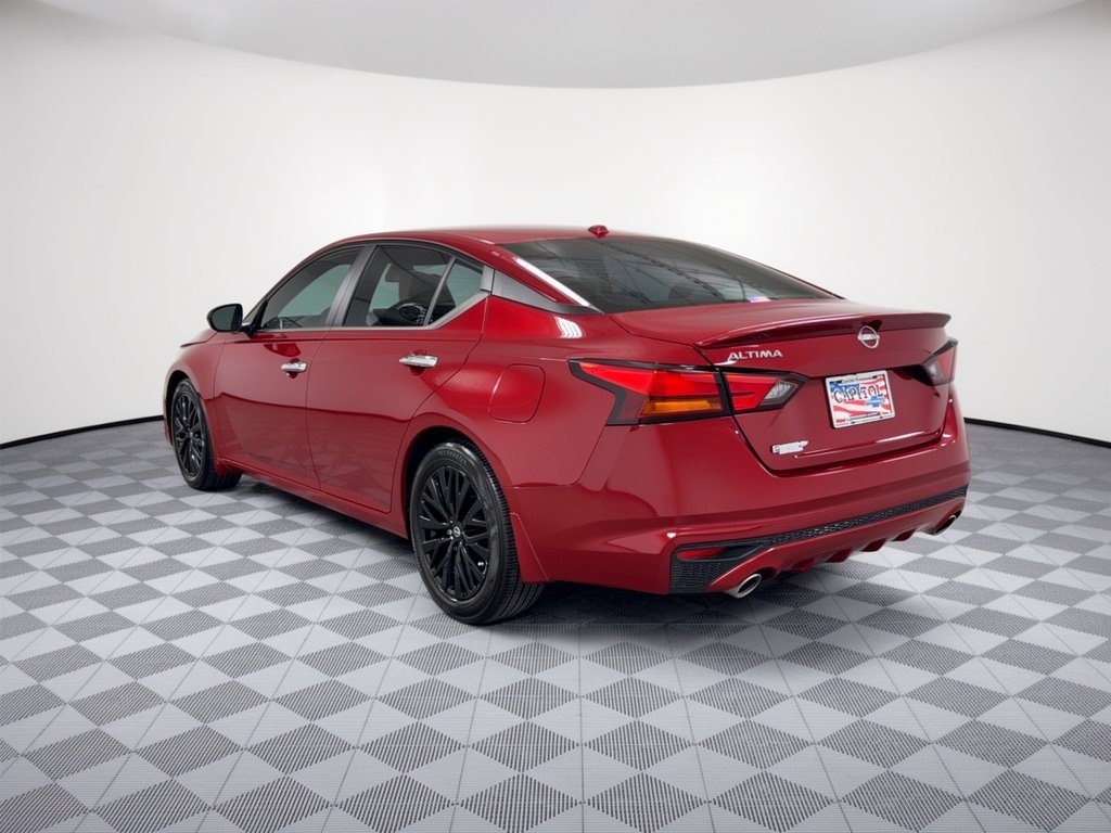 Used 2025 Nissan Altima SV FWD Sedan