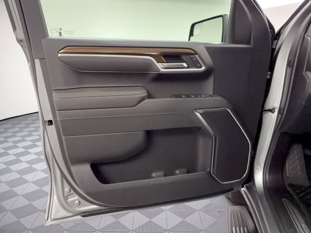 2026 Chevrolet Silverado 1500 LT - Photo 14