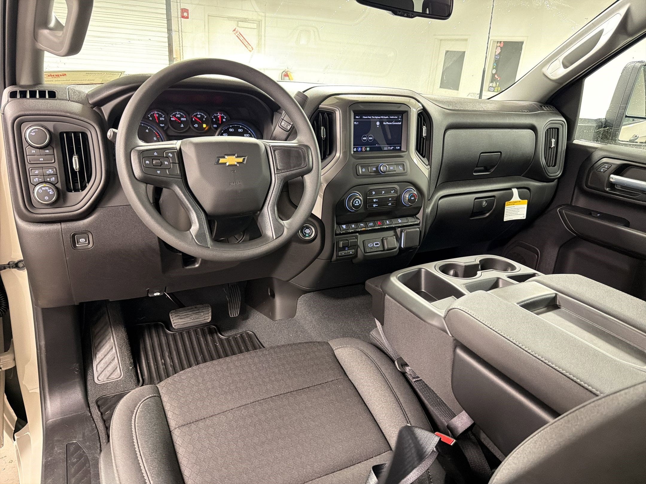 2026 Chevrolet Silverado 2500 HD Custom - Photo 28