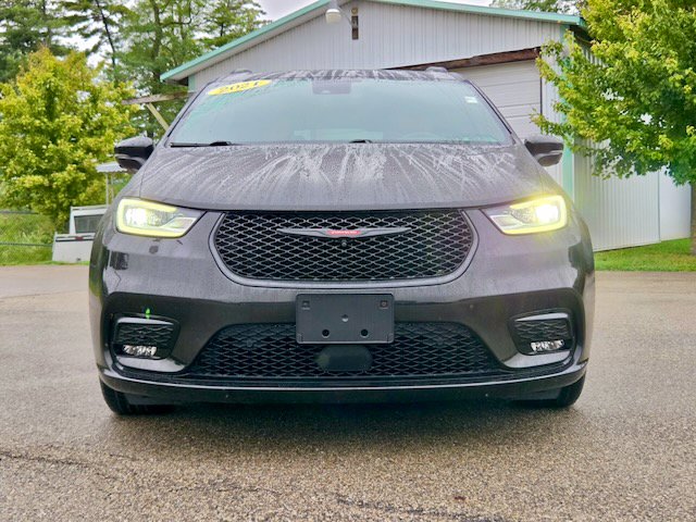 Used 2021 Chrysler Pacifica Hybrid Limited Minivan/Van