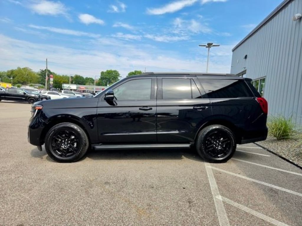 Used 2025 Ford Expedition Active SUV