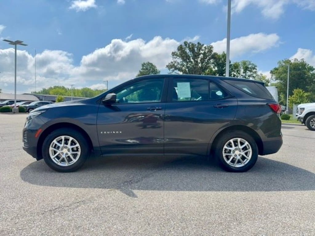 Used 2022 Chevrolet Equinox LS SUV