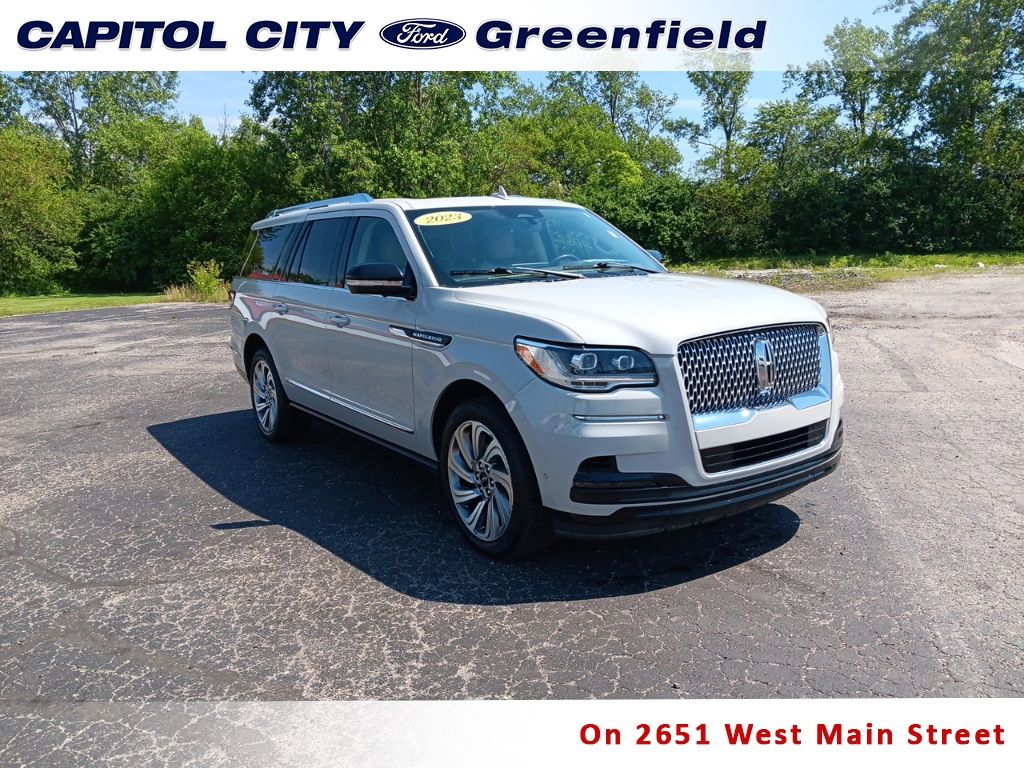 2023 Lincoln Navigator L