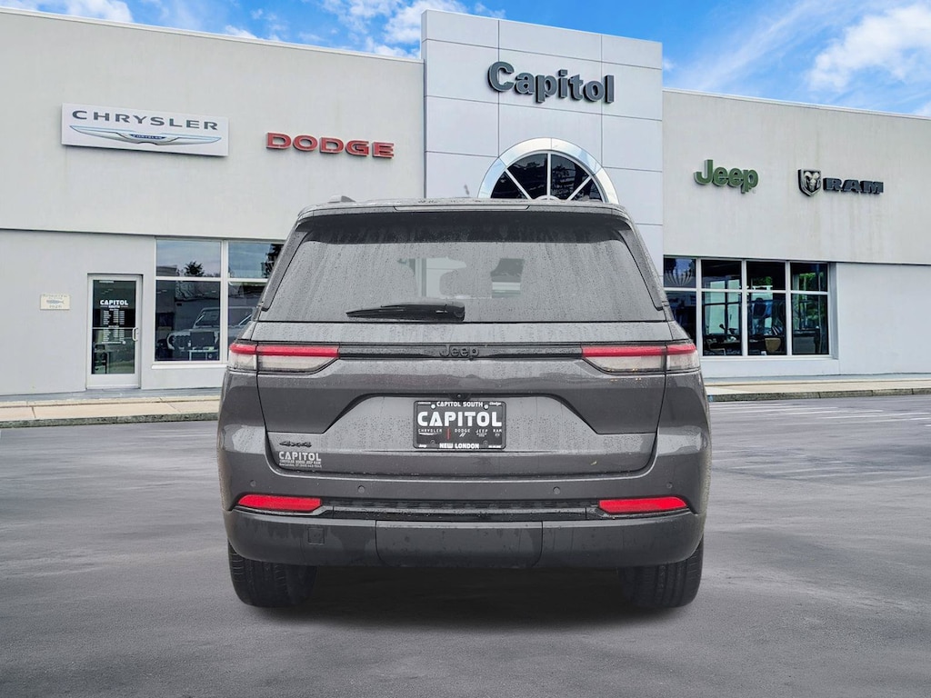 Used 2023 Jeep Grand Cherokee Altitude X SUV