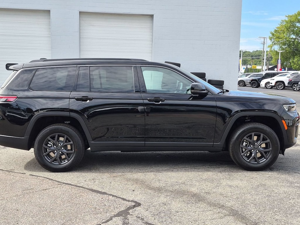 New 2027 Jeep Grand Cherokee L Laredo Altitude Sport Utility