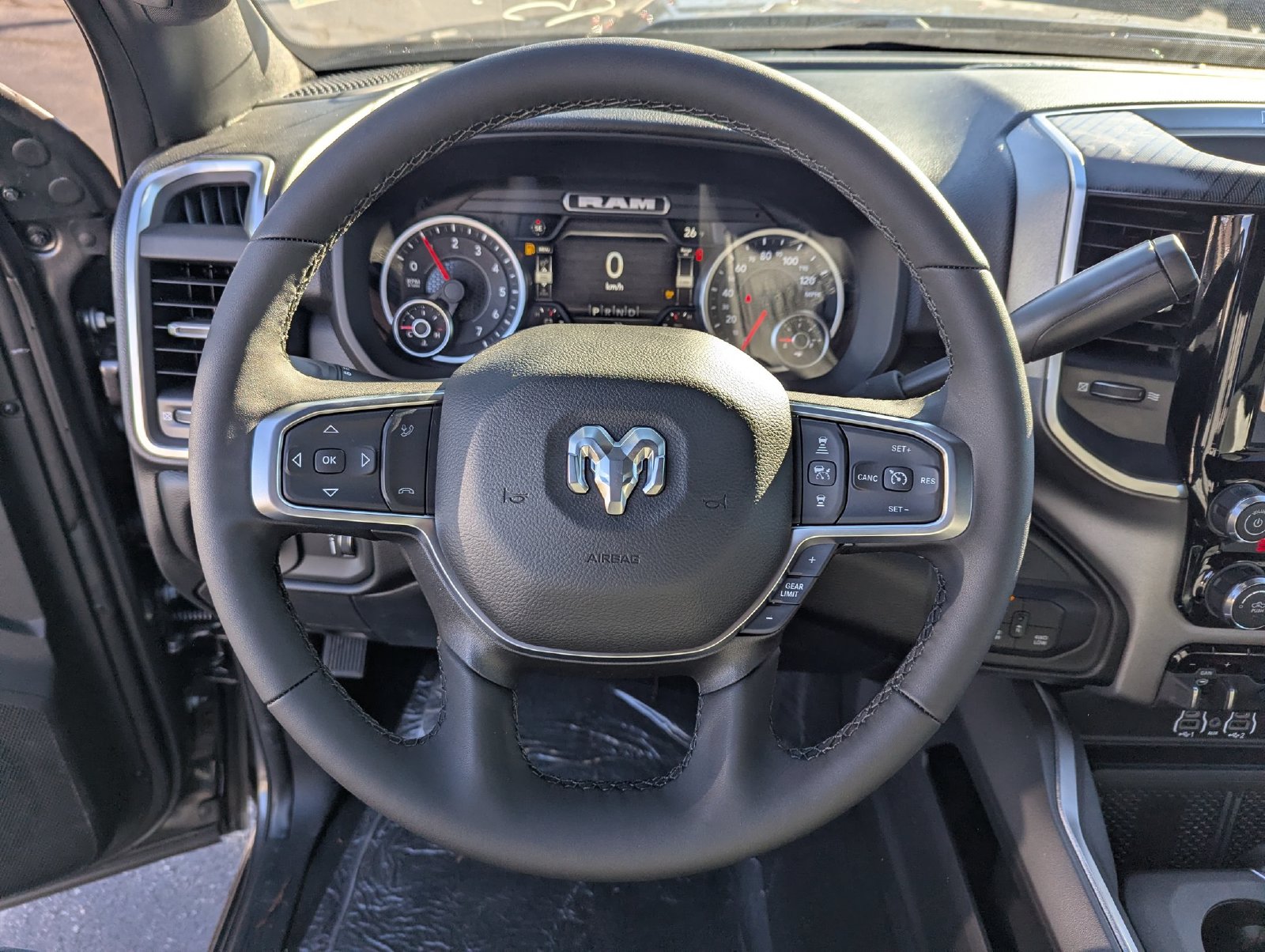 2026 RAM 2500 Big Horn - Photo 10