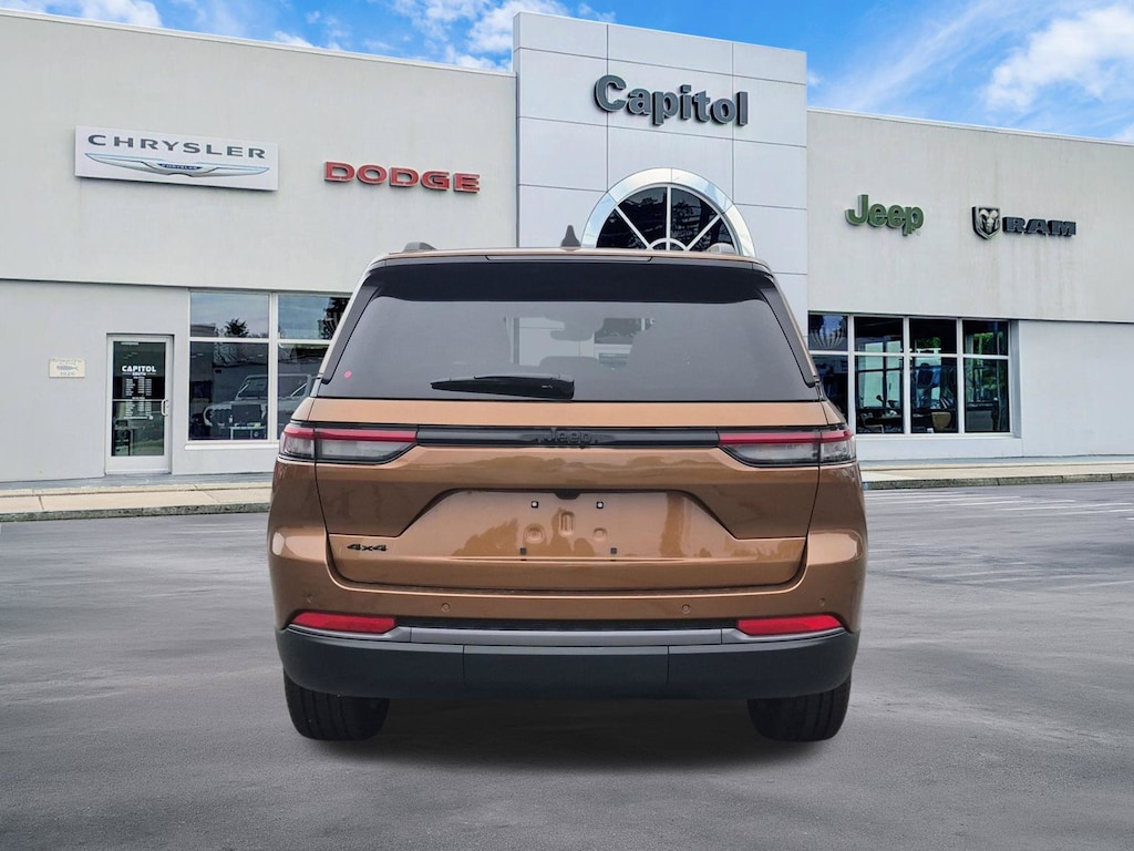 New 2027 Jeep Grand Cherokee LIMITED 4X4 Sport Utility