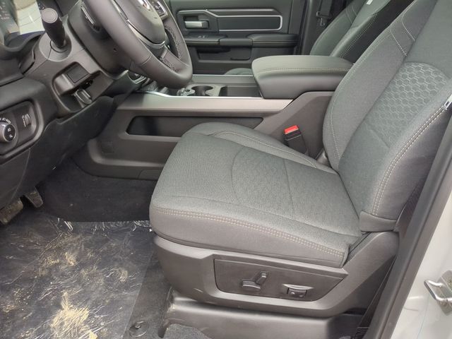 2026 RAM 3500 Big Horn - Photo 16