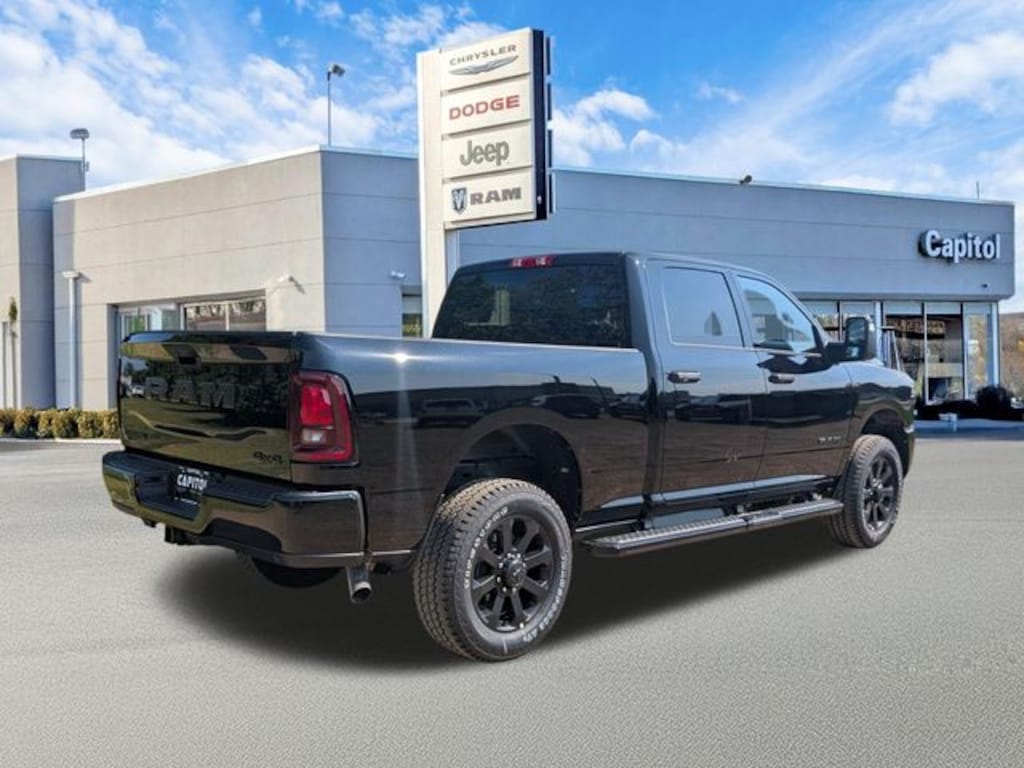 New 2026 Ram 2500 BIG HORN CREW CAB 4X4 6'4 BOX Pickup