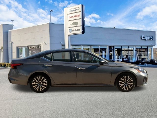 Used 2024 Nissan Altima SV with VIN 1N4BL4DVXRN396439 for sale in Windham, CT