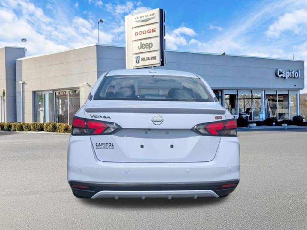 Used 2024 Nissan Versa 1.6 SR Sedan