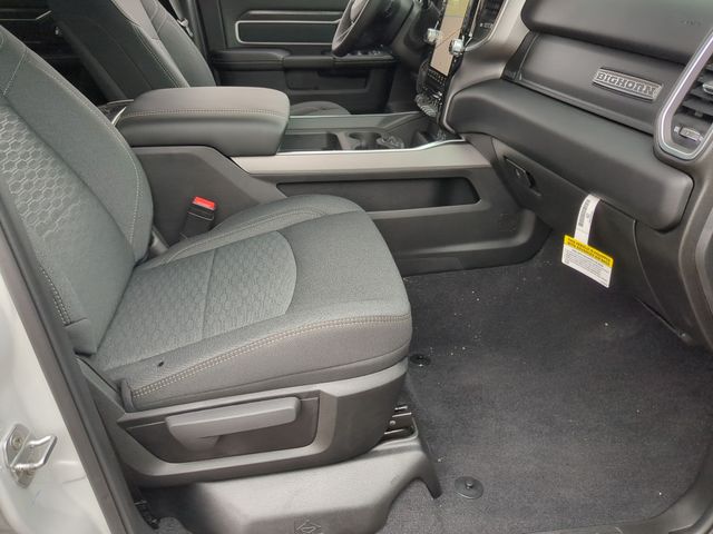 2026 RAM 3500 Big Horn - Photo 21
