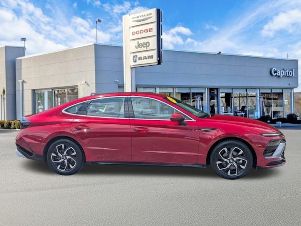 Used 2025 Hyundai Sonata SEL Sedan