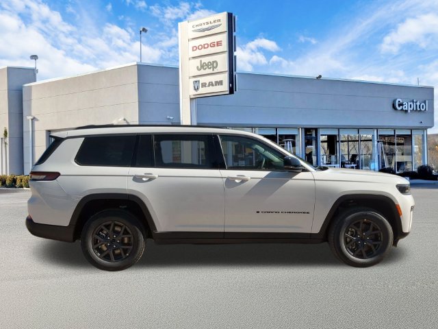 New 2027 Jeep Grand Cherokee L Laredo Altitude Sport Utility