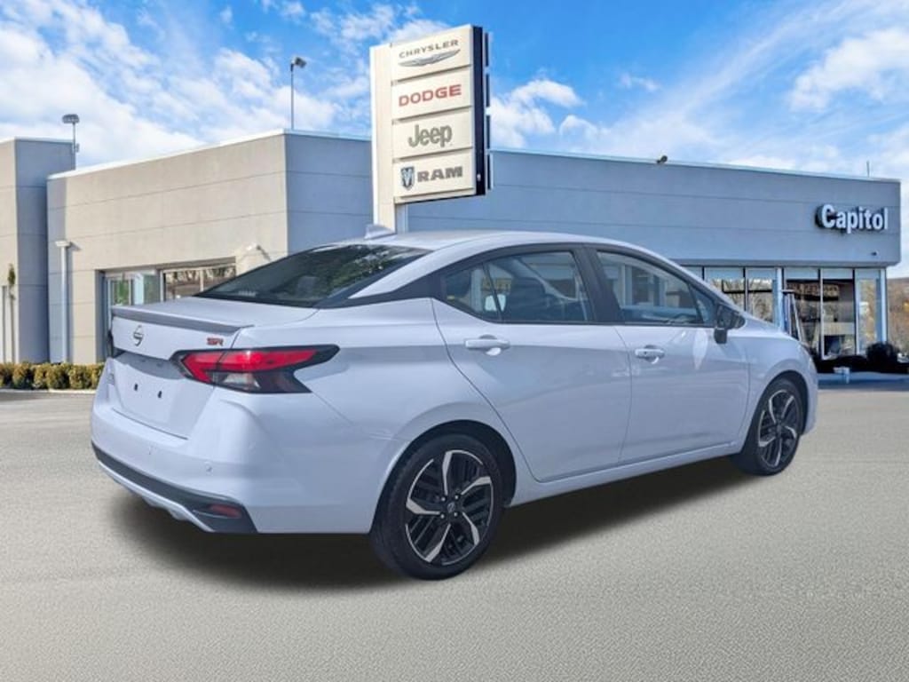 Used 2024 Nissan Versa 1.6 SR Sedan