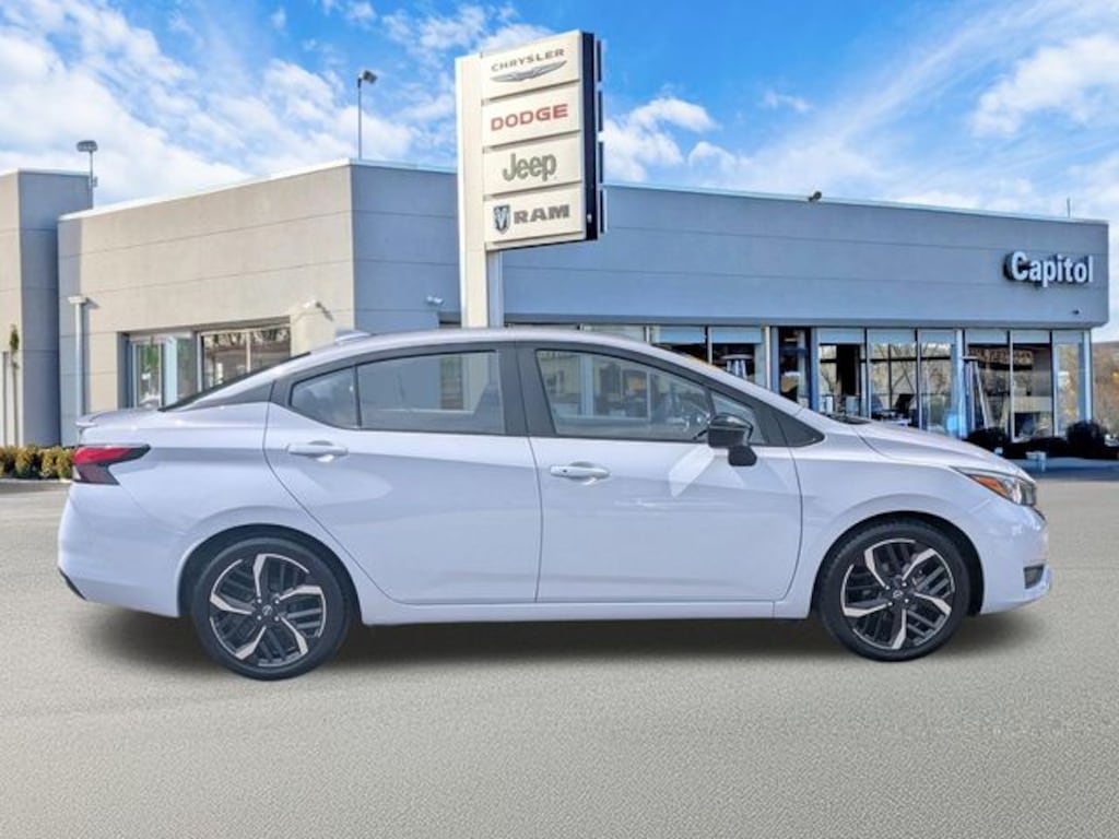 Used 2024 Nissan Versa 1.6 SR Sedan