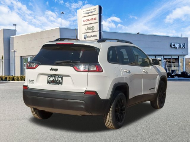 Used 2023 Jeep Cherokee Altitude SUV