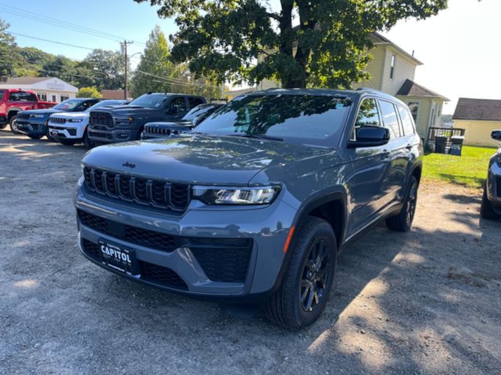 New 2027 Jeep Grand Cherokee L Laredo Altitude Sport Utility