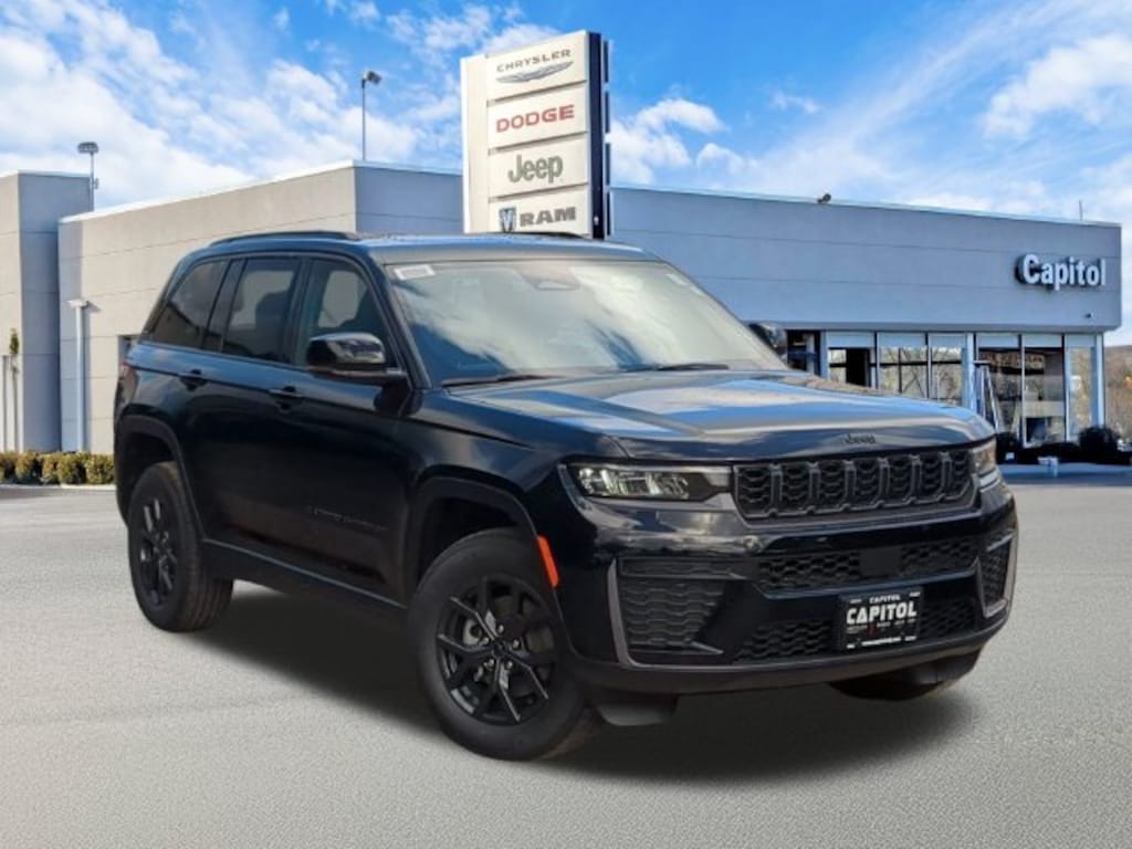 New 2027 Jeep Grand Cherokee Laredo Altitude Sport Utility