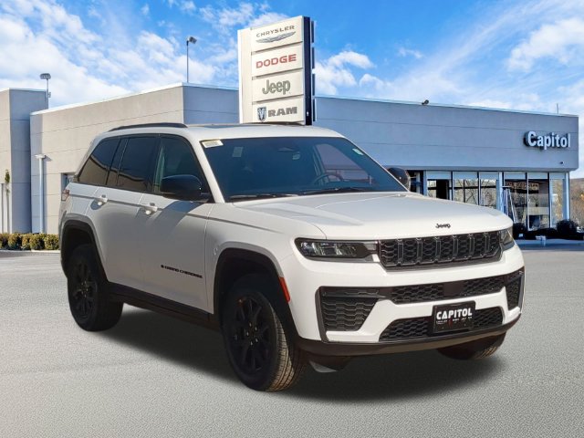 2027 Jeep Grand Cherokee Laredo Altitude Sport Utility