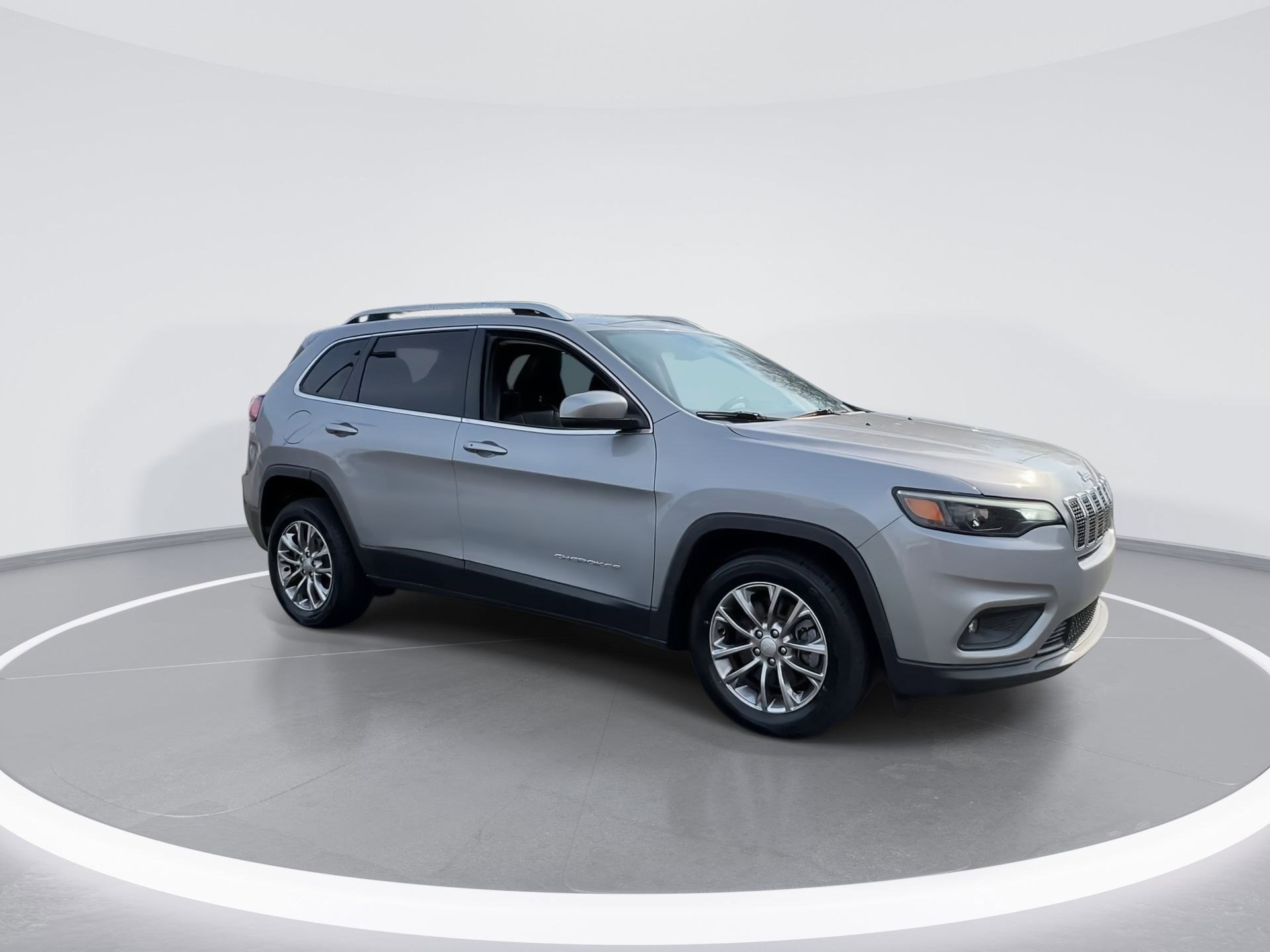 Used 2019 Jeep Cherokee Latitude Plus FWD SUV