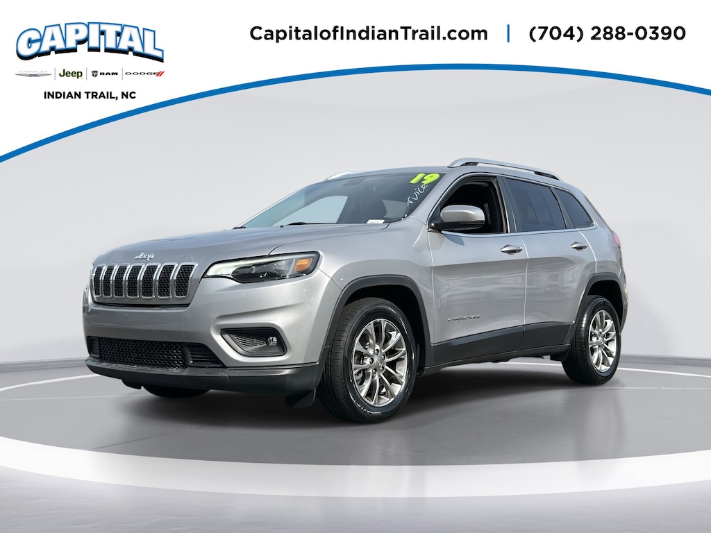 Used 2019 Jeep Cherokee Latitude Plus FWD SUV