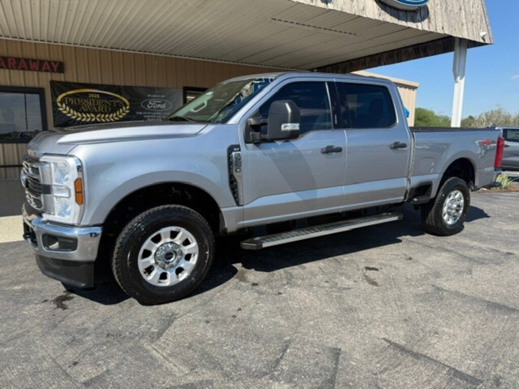 Used 2024 Ford F-250 XLT 4X4 Pickup