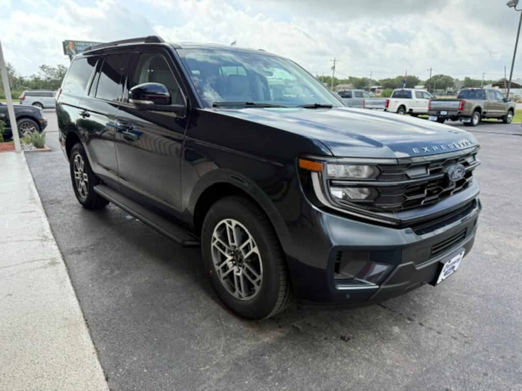 New 2026 Ford Expedition Active SUV