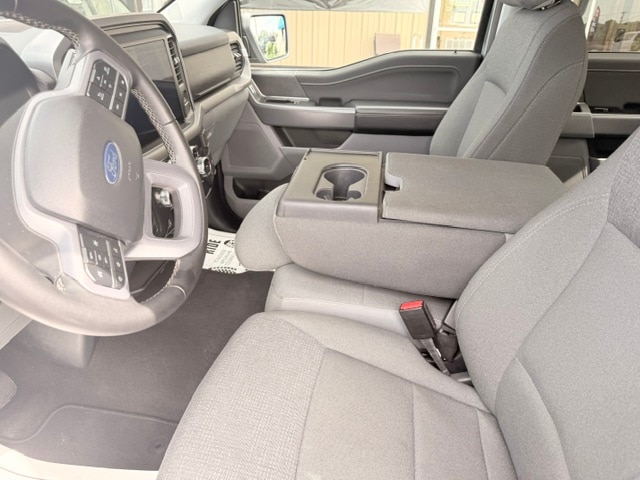 2025 Ford F-150 XLT - Photo 13