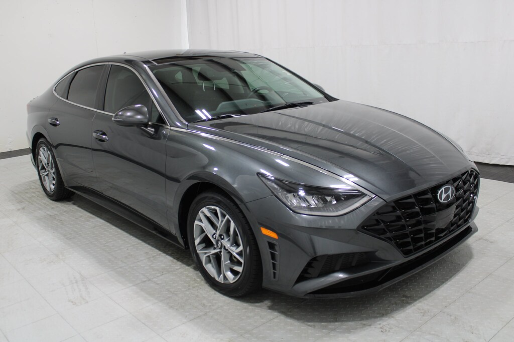 Used 2023 Hyundai Sonata SEL Sedan