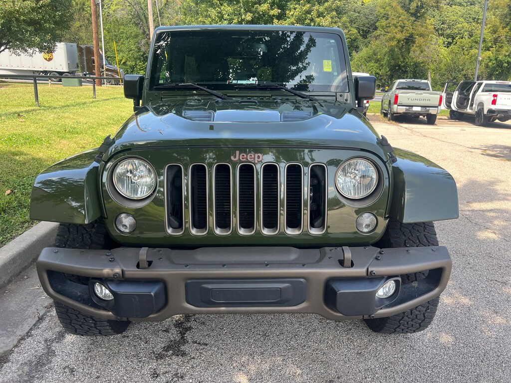 Used 2016 Jeep Wrangler Unlimited Sahara SUV