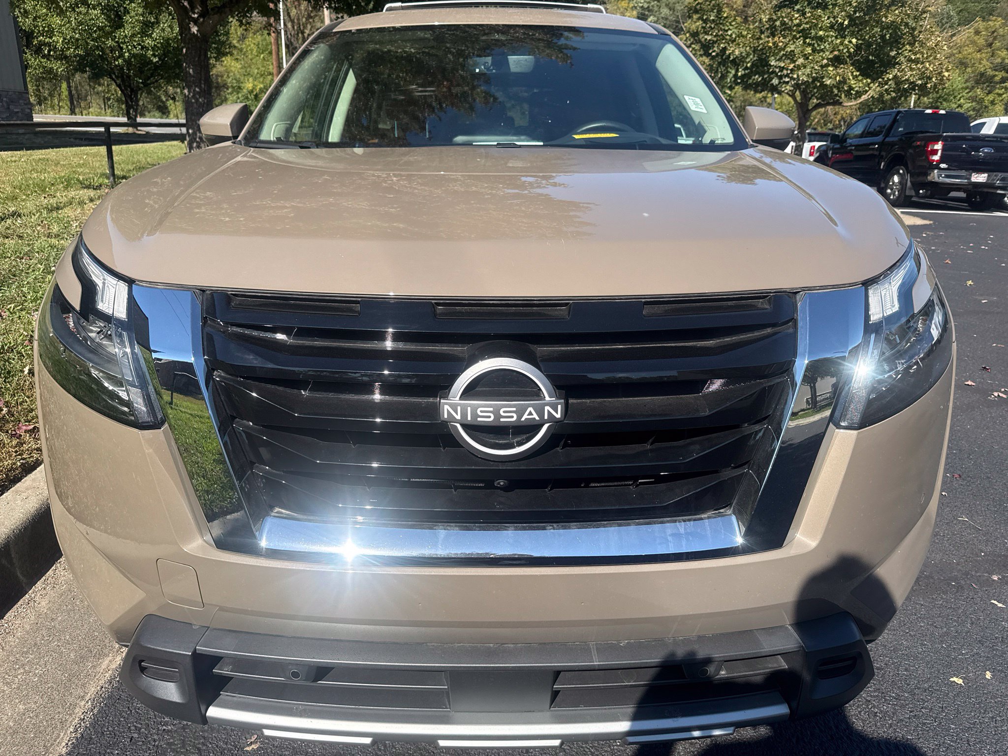 Used 2024 Nissan Pathfinder Platinum SUV
