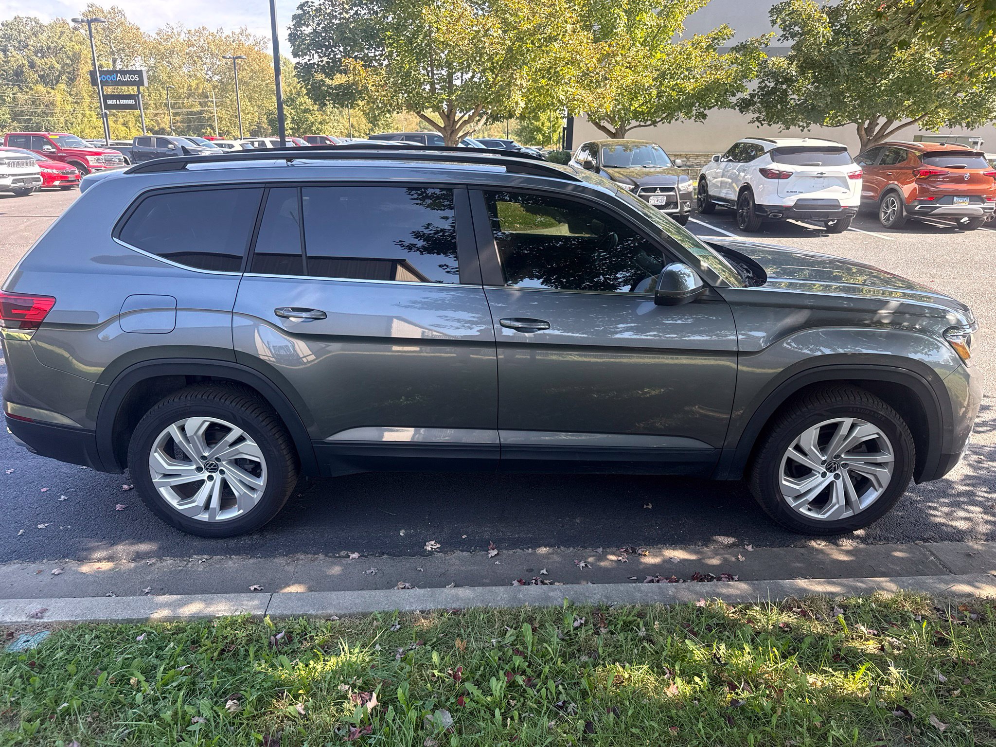 Used 2021 Volkswagen Atlas 3.6L V6 SE w/Technology SUV