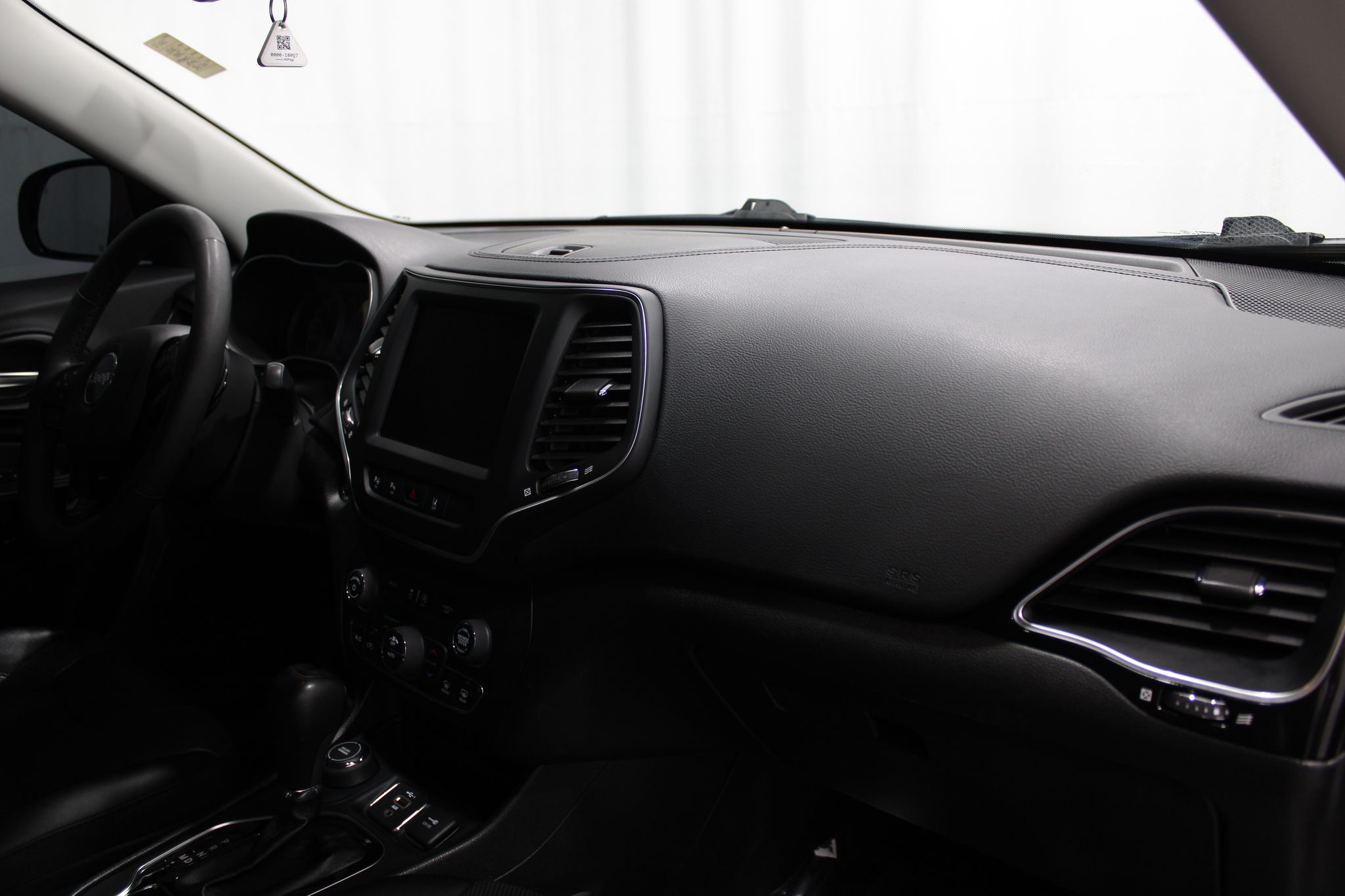 2023 Jeep Cherokee Altitude Lux - Photo 26