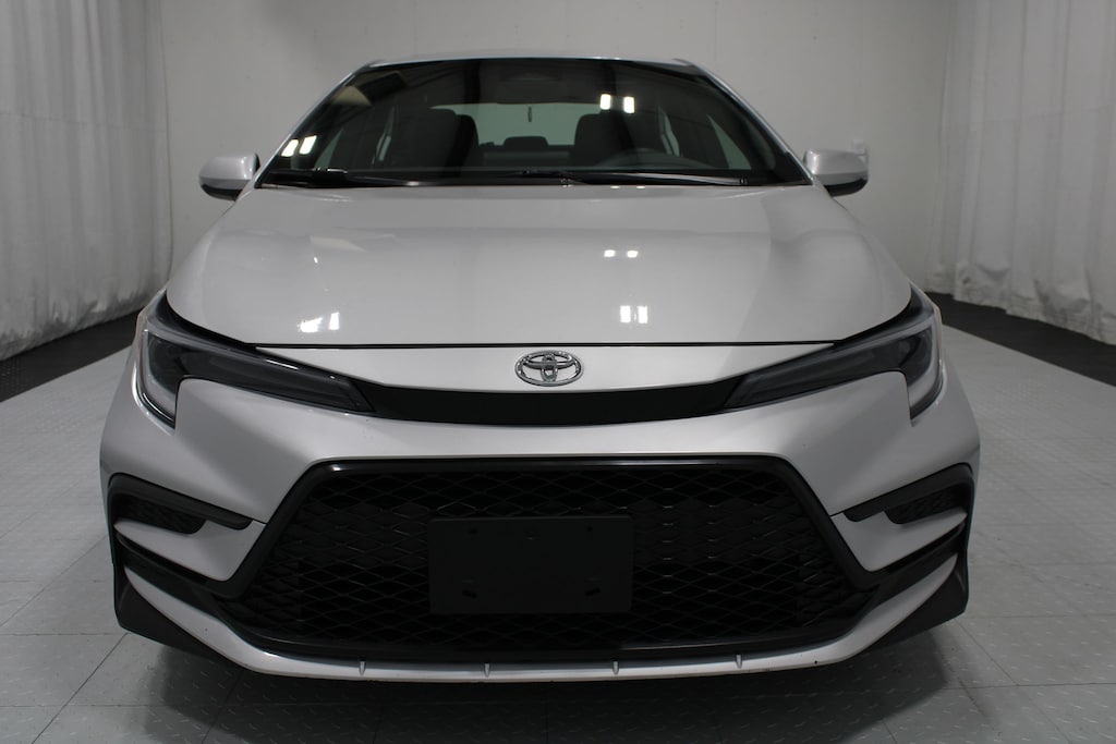 Used 2024 Toyota Corolla SE Sedan