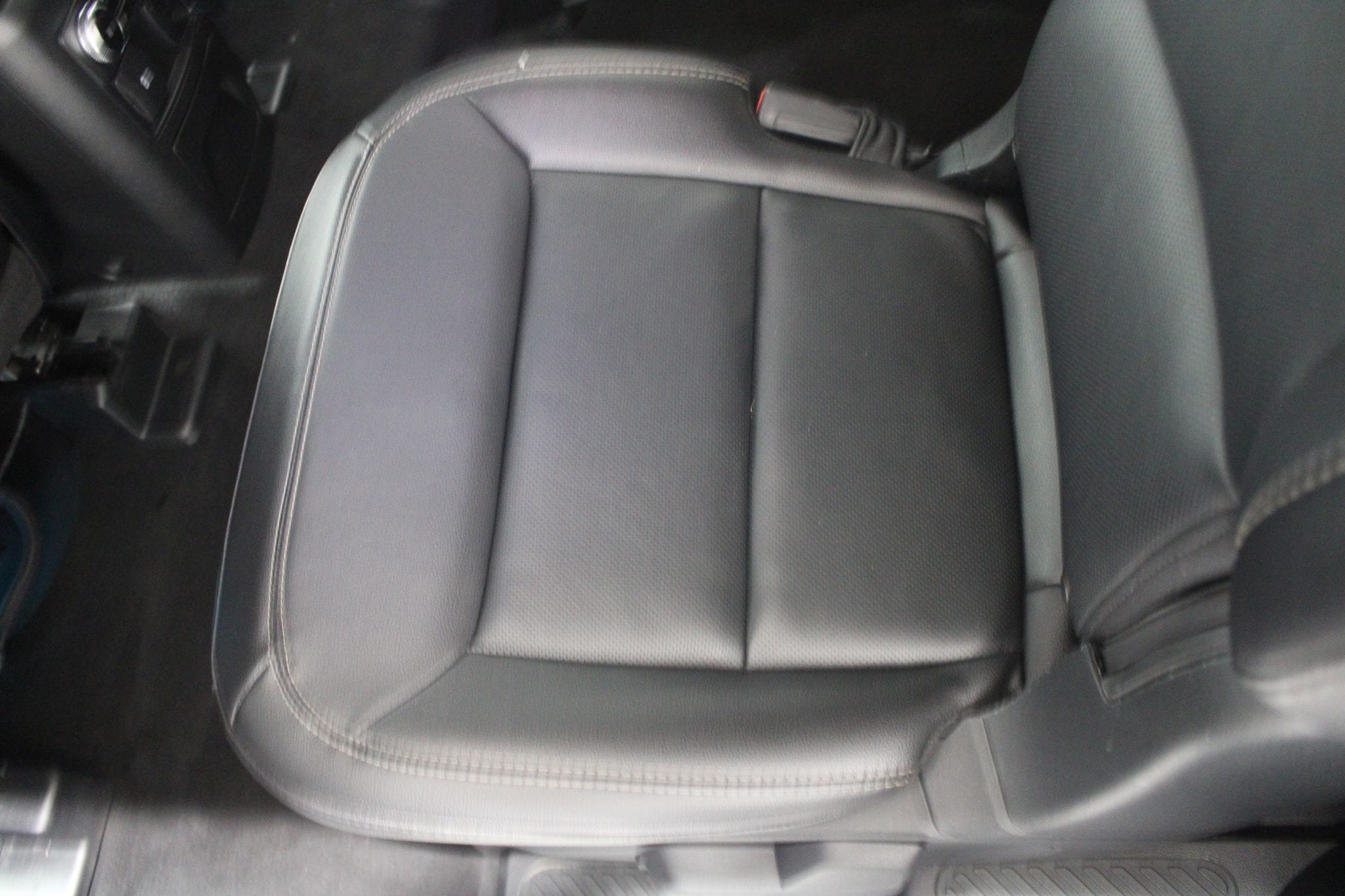 2023 Ford Explorer Limited - Photo 17