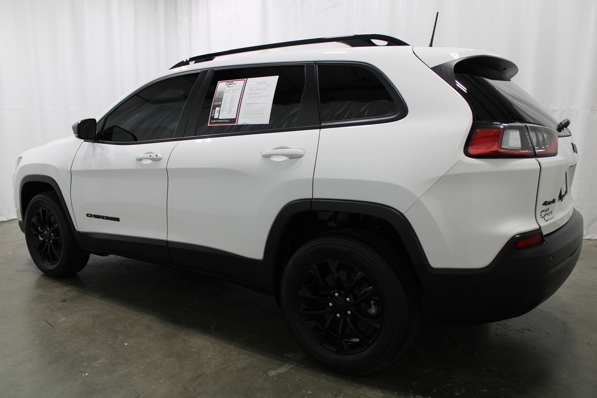 2023 Jeep Cherokee Altitude Lux - Photo 8