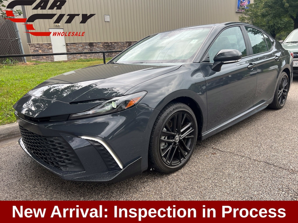 Used 2026 Toyota Camry SE Sedan