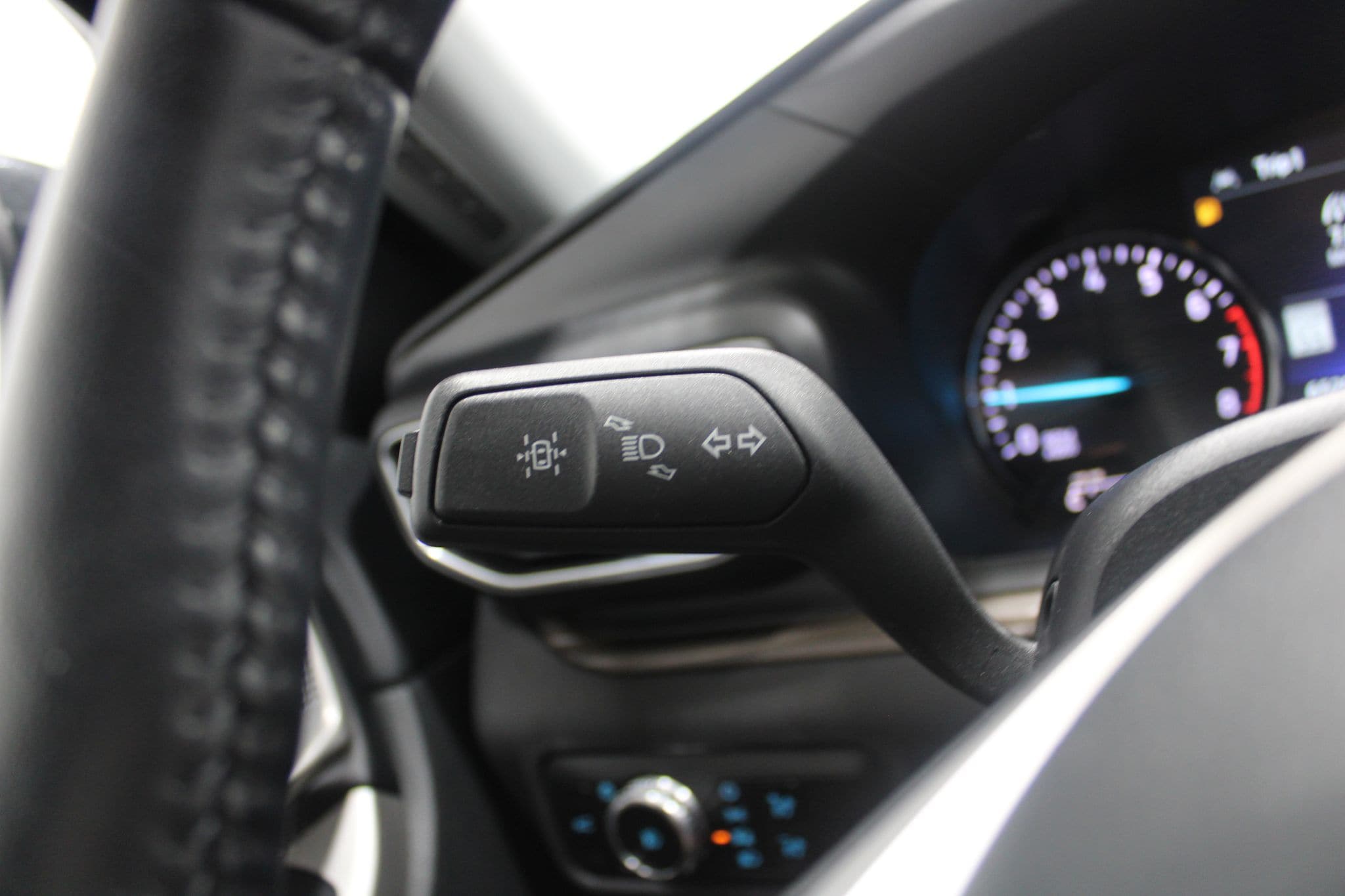 2023 Ford Explorer Limited - Photo 37