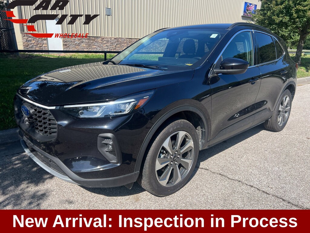Used 2025 Ford Escape Platinum SUV