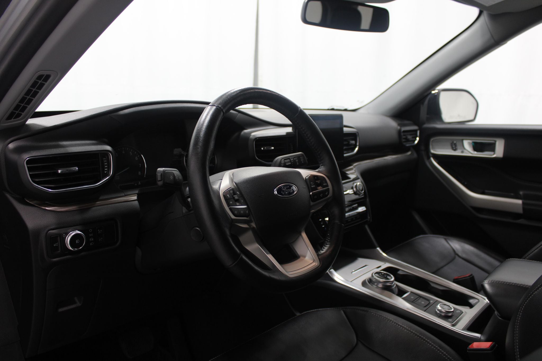 2023 Ford Explorer Limited - Photo 12
