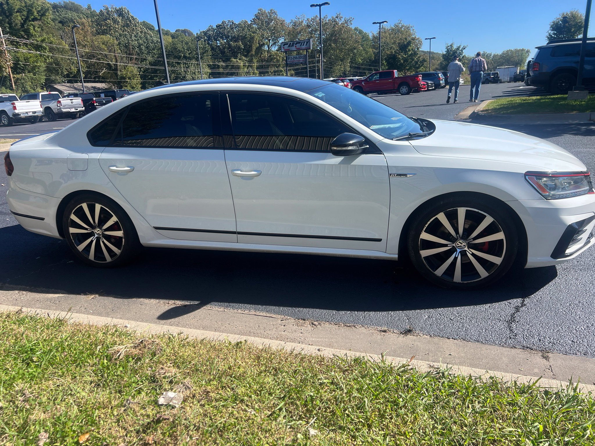 Used 2018 Volkswagen Passat 3.6L V6 GT Sedan