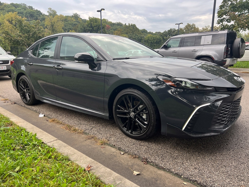 Used 2026 Toyota Camry SE Sedan