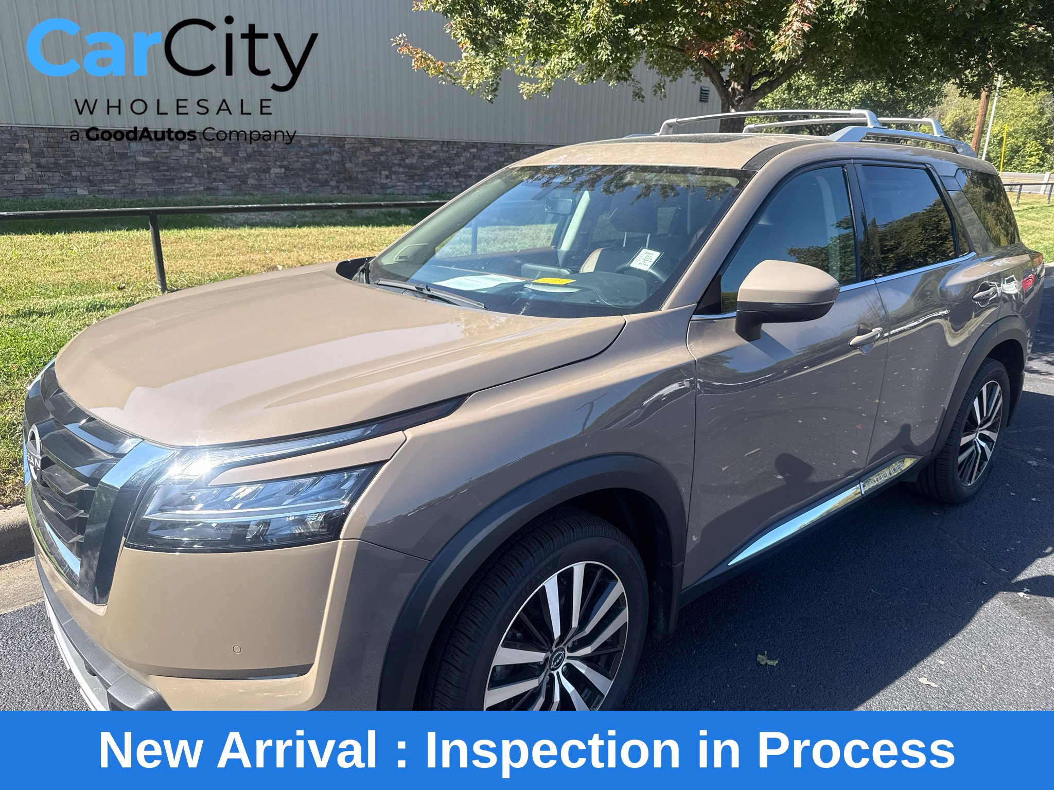 Used 2024 Nissan Pathfinder Platinum SUV