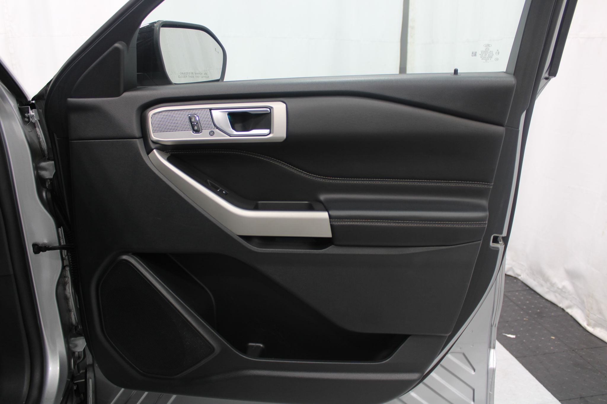 2023 Ford Explorer Limited - Photo 23