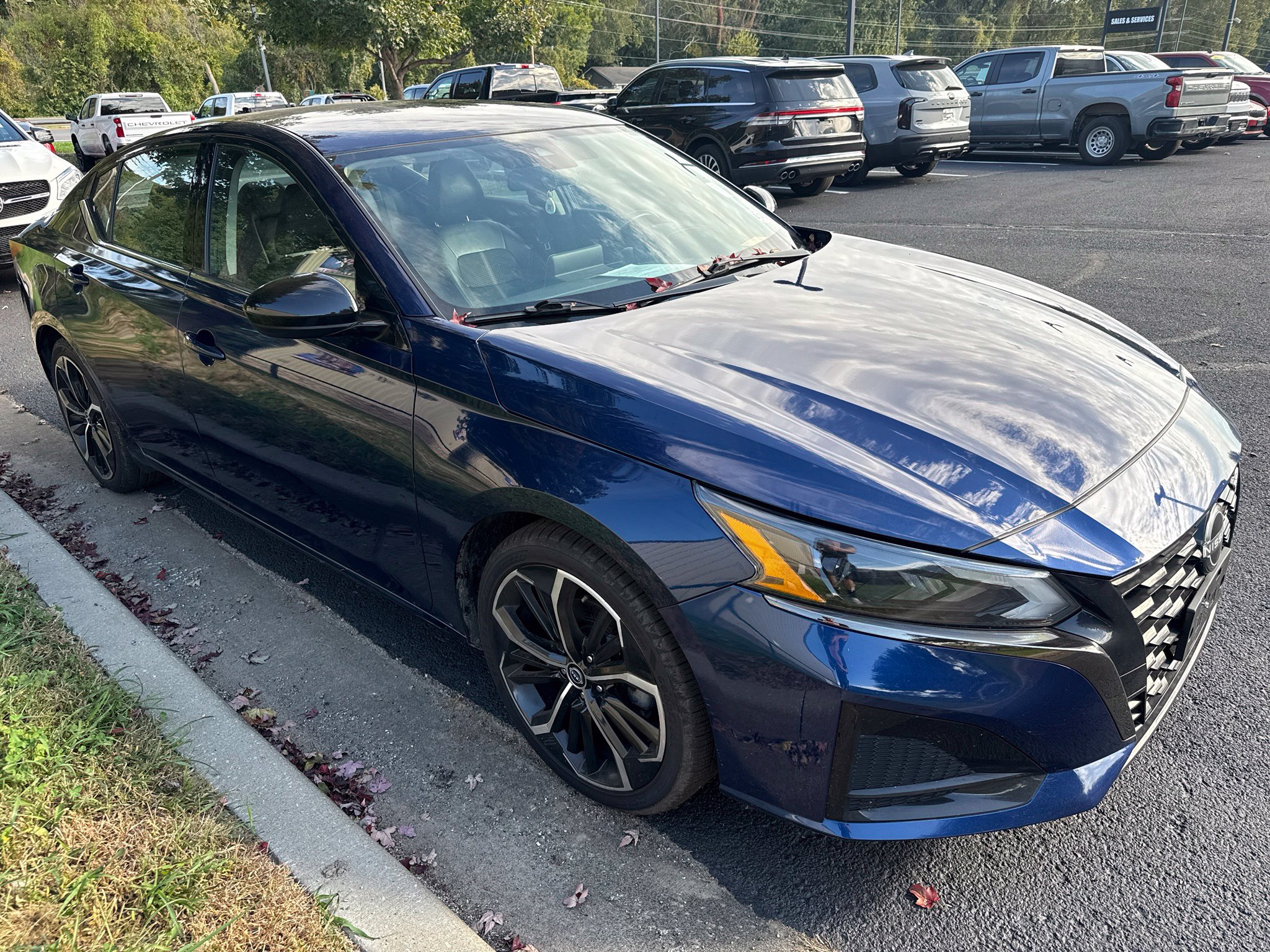 Used 2023 Nissan Altima 2.5 SR Sedan