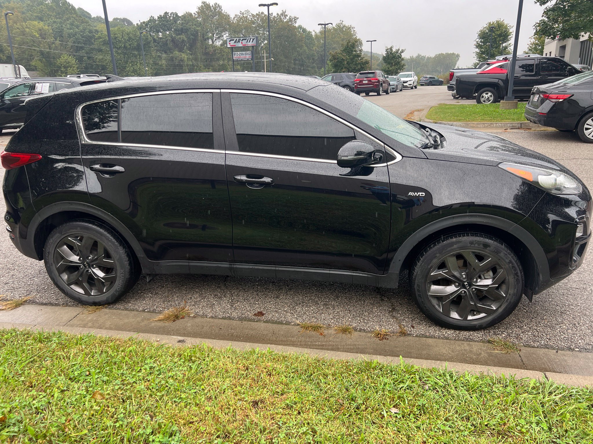 Used 2022 Kia Sportage LX SUV