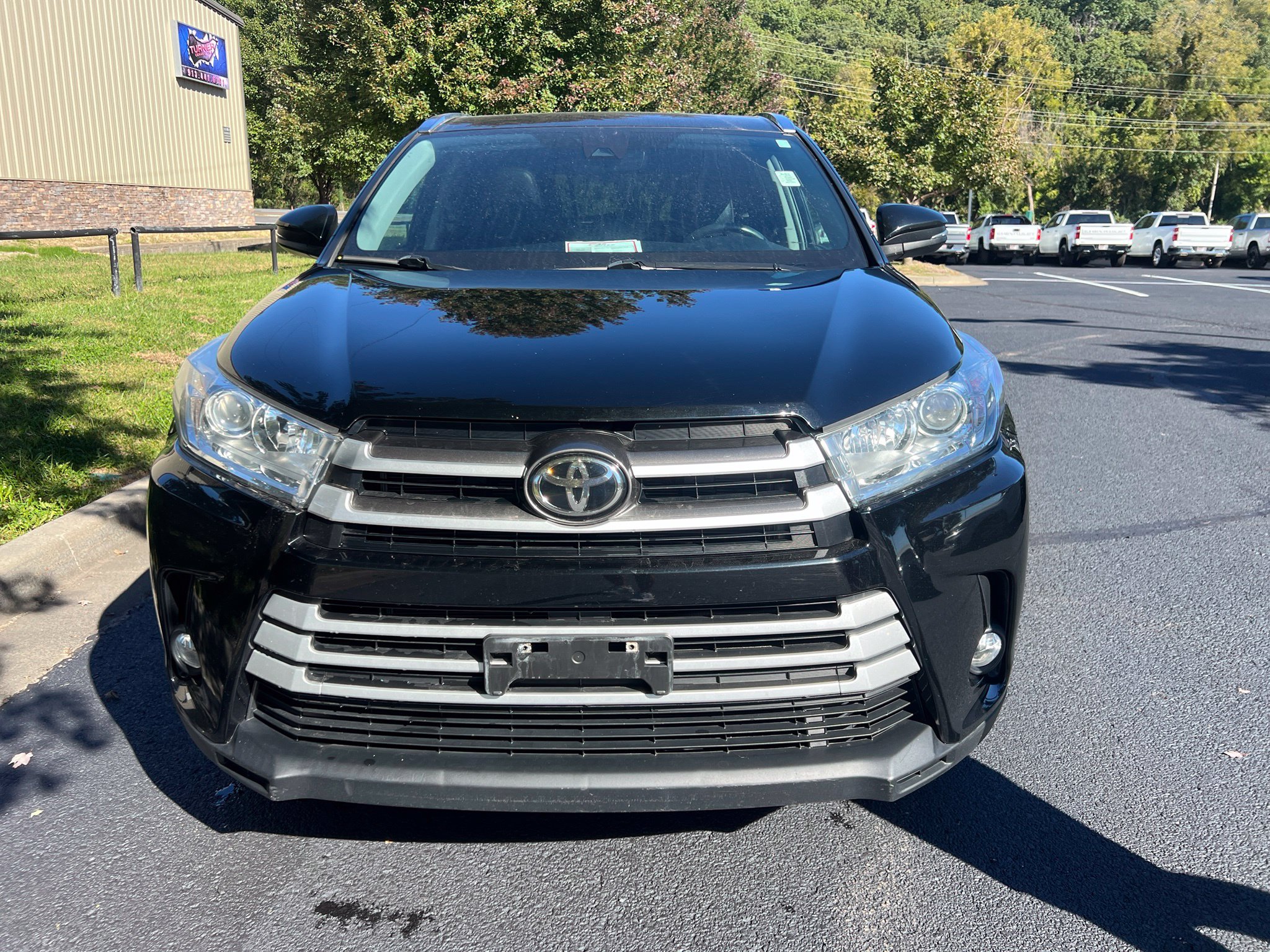 Used 2019 Toyota Highlander XLE SUV