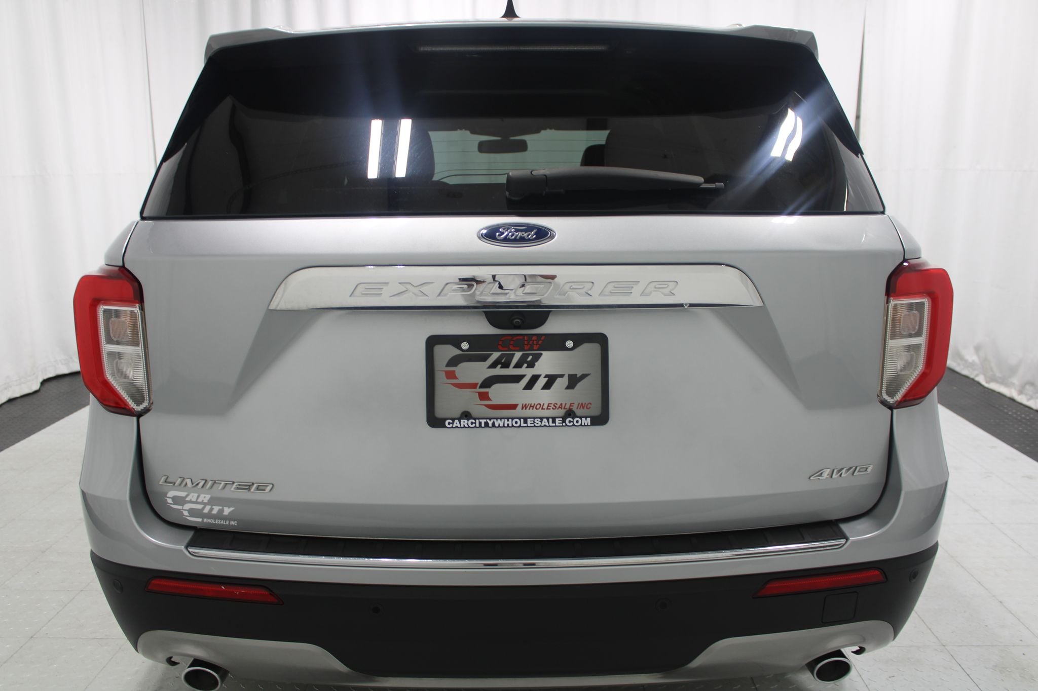 2023 Ford Explorer Limited - Photo 7