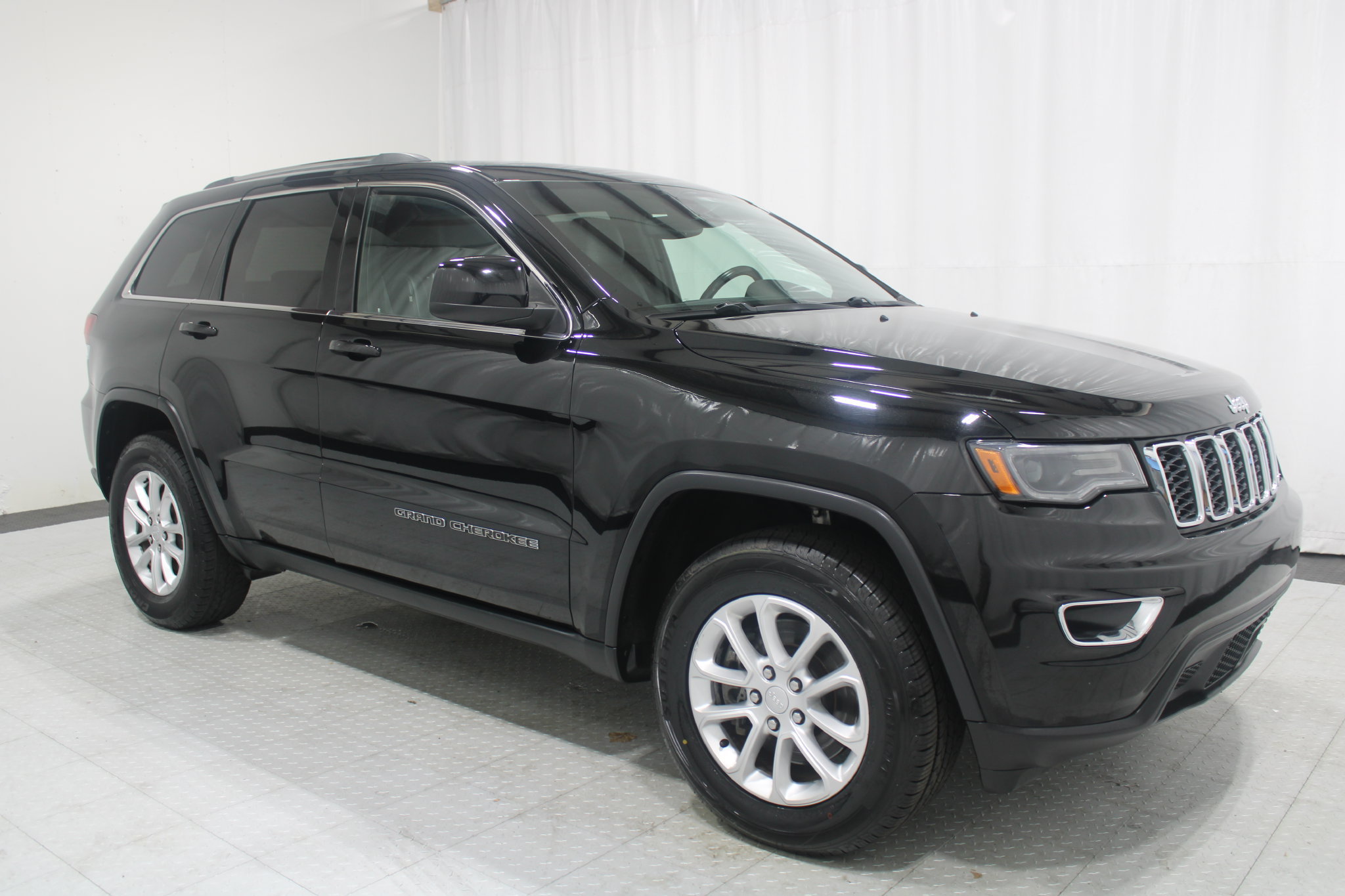 Used 2021 Jeep Grand Cherokee Laredo X SUV